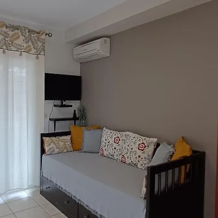 Cute 20m From Apartment *